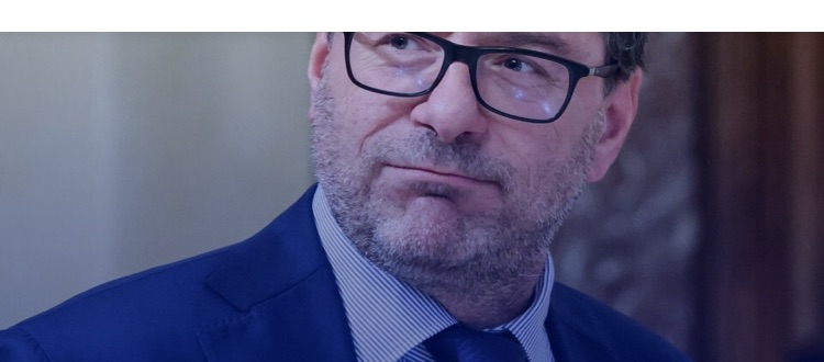 Giorgetti annuncia l’accordo tra UE e Italia: 7 anni di austerità per ridurre il debito